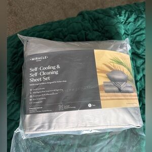 Miracle Made Twin sheet set